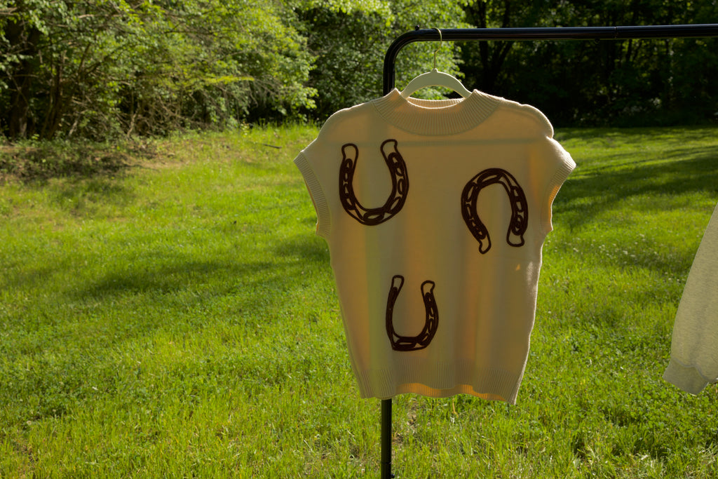 Horse shoe Sweater Vest